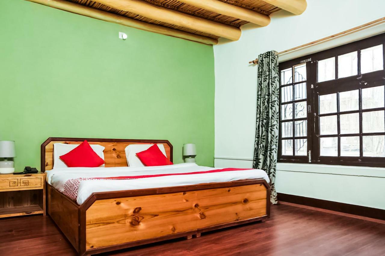 Oyo 37004 City Heart Guest House 레 외부 사진