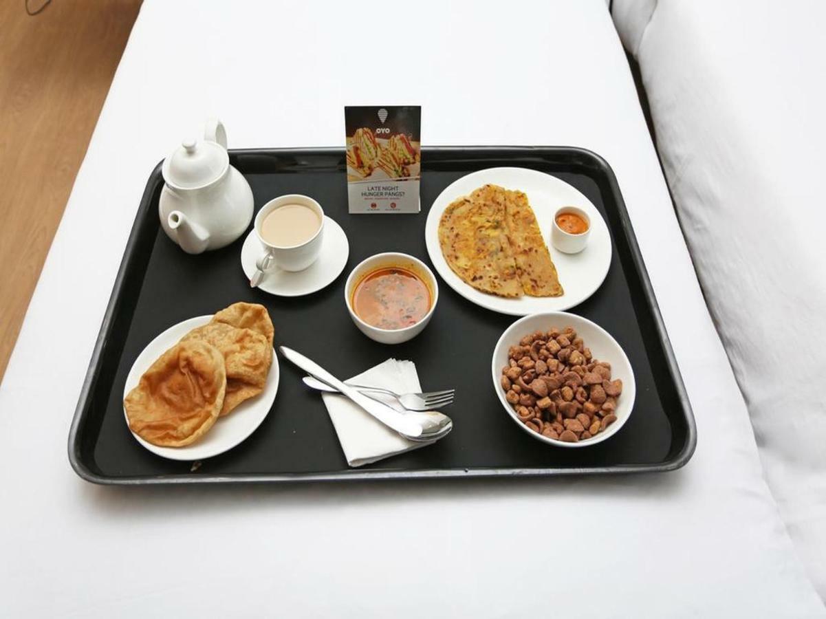 Oyo 37004 City Heart Guest House 레 외부 사진